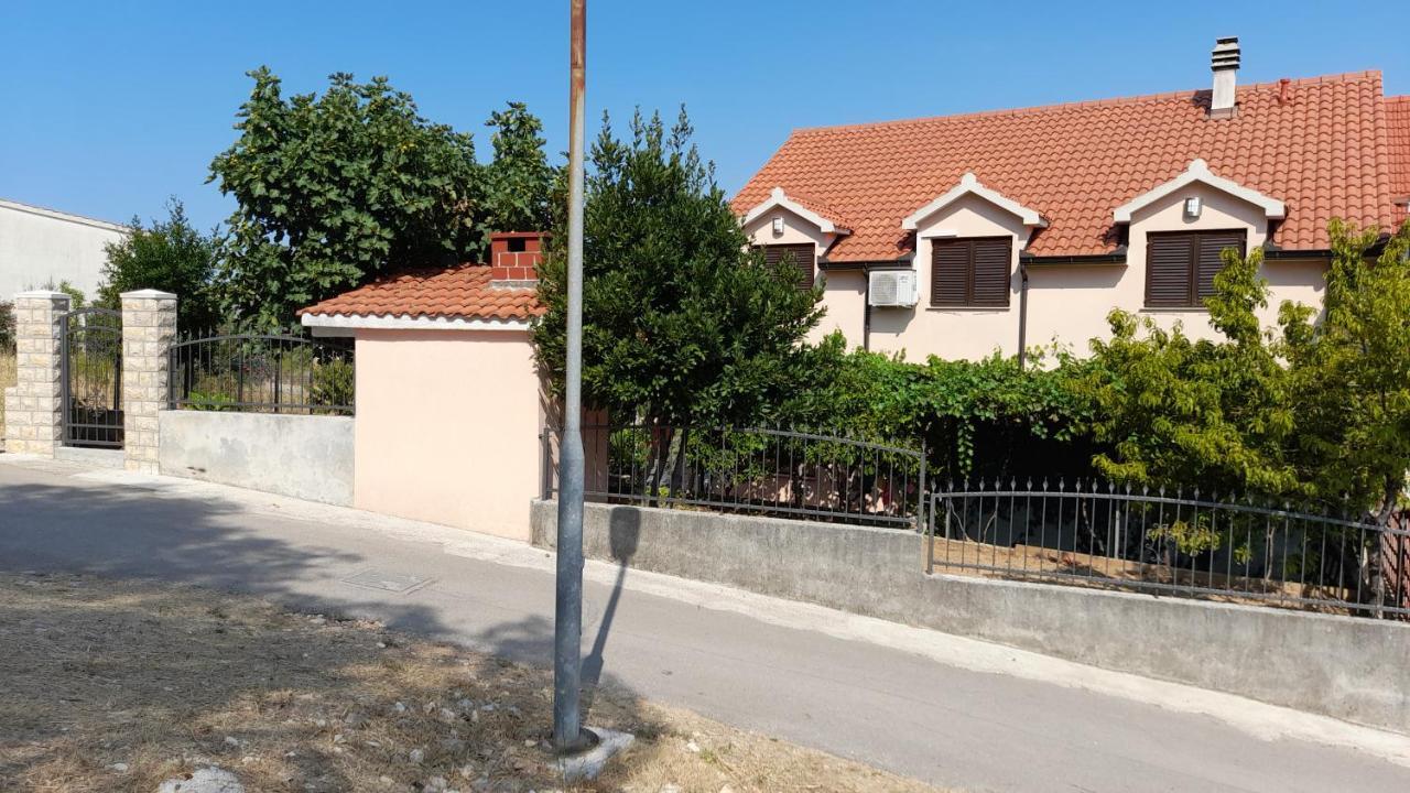 Apartmani A.Teskera Trogir Zewnętrze zdjęcie