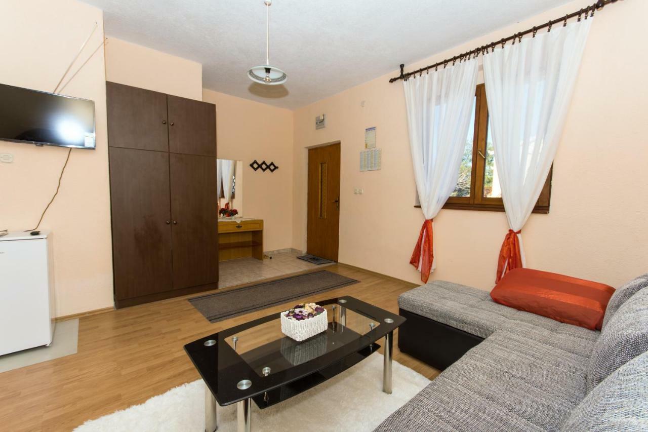 Apartmani A.Teskera Trogir Zewnętrze zdjęcie