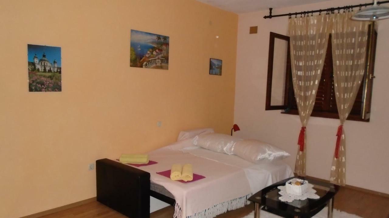 Apartmani A.Teskera Trogir Zewnętrze zdjęcie