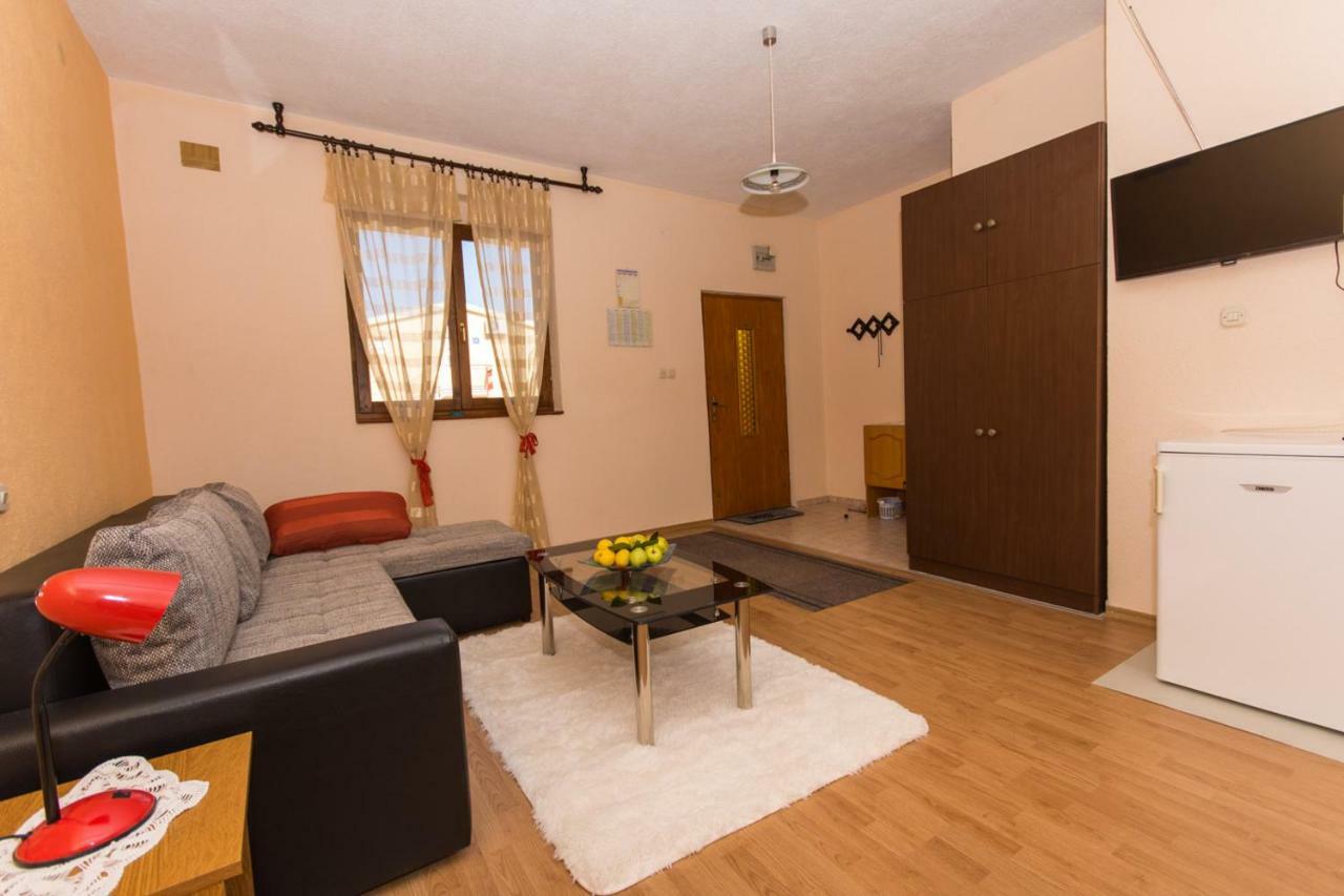 Apartmani A.Teskera Trogir Zewnętrze zdjęcie