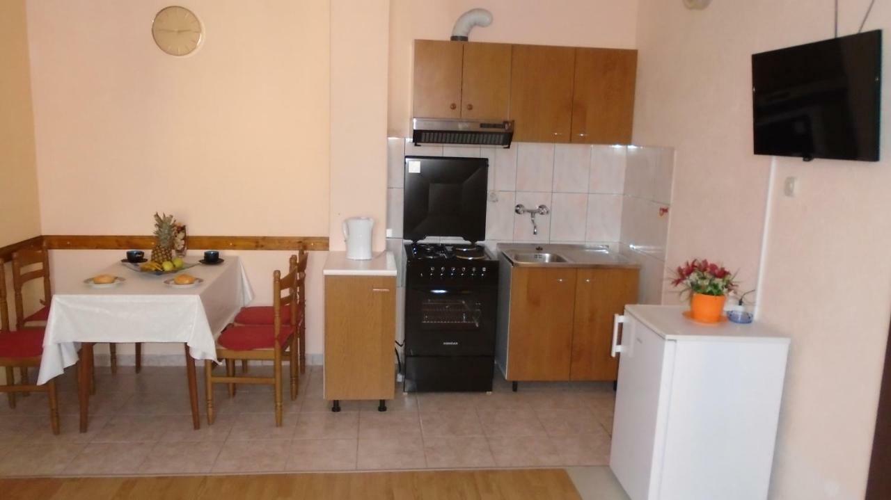 Apartmani A.Teskera Trogir Zewnętrze zdjęcie